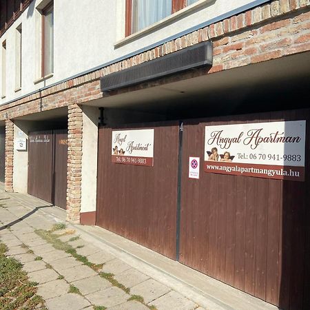 Angyal Apartman Гюла Екстериор снимка