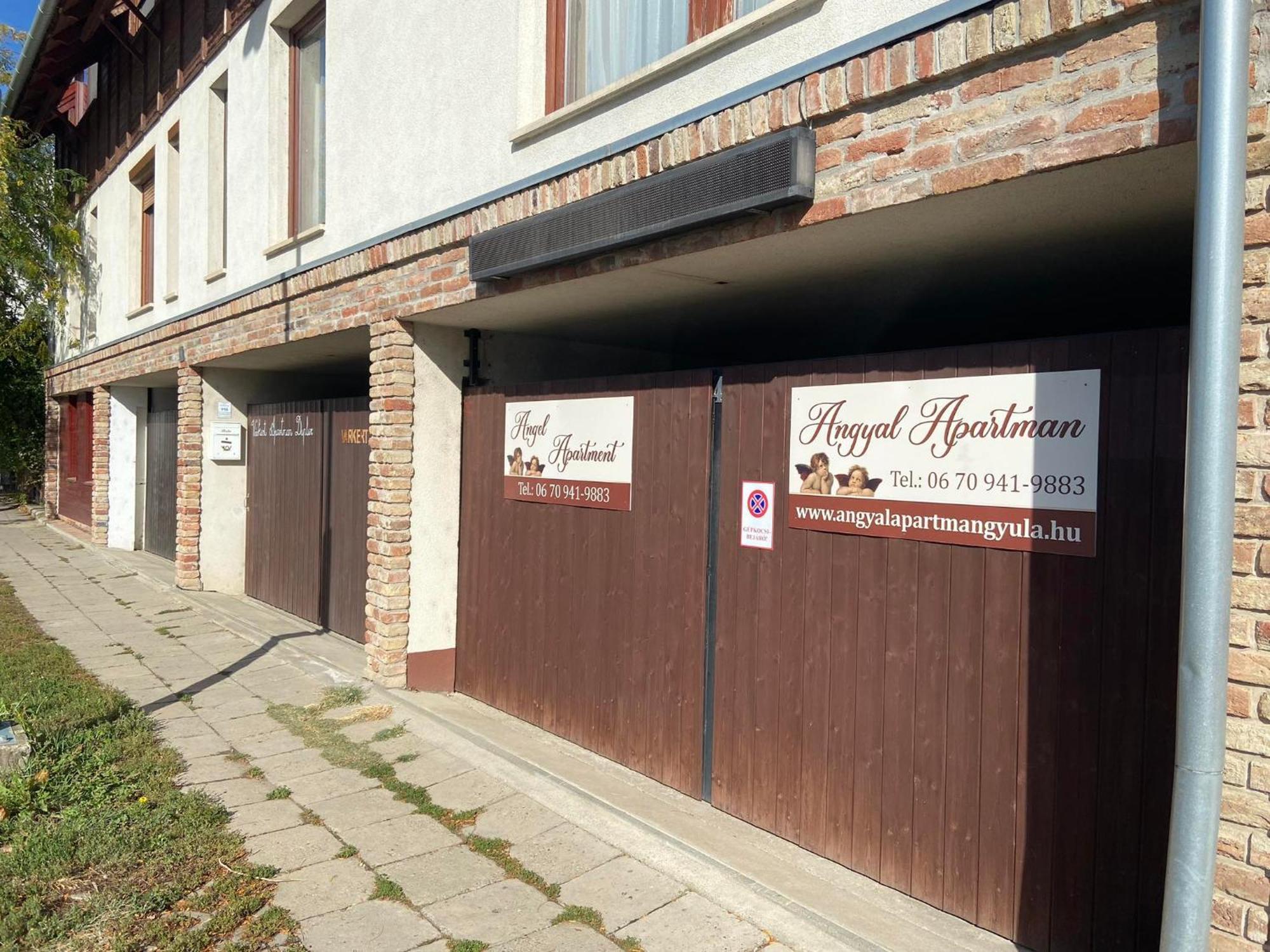 Angyal Apartman Гюла Екстериор снимка