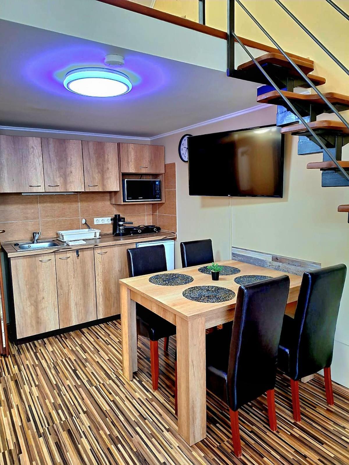 Angyal Apartman Гюла Екстериор снимка