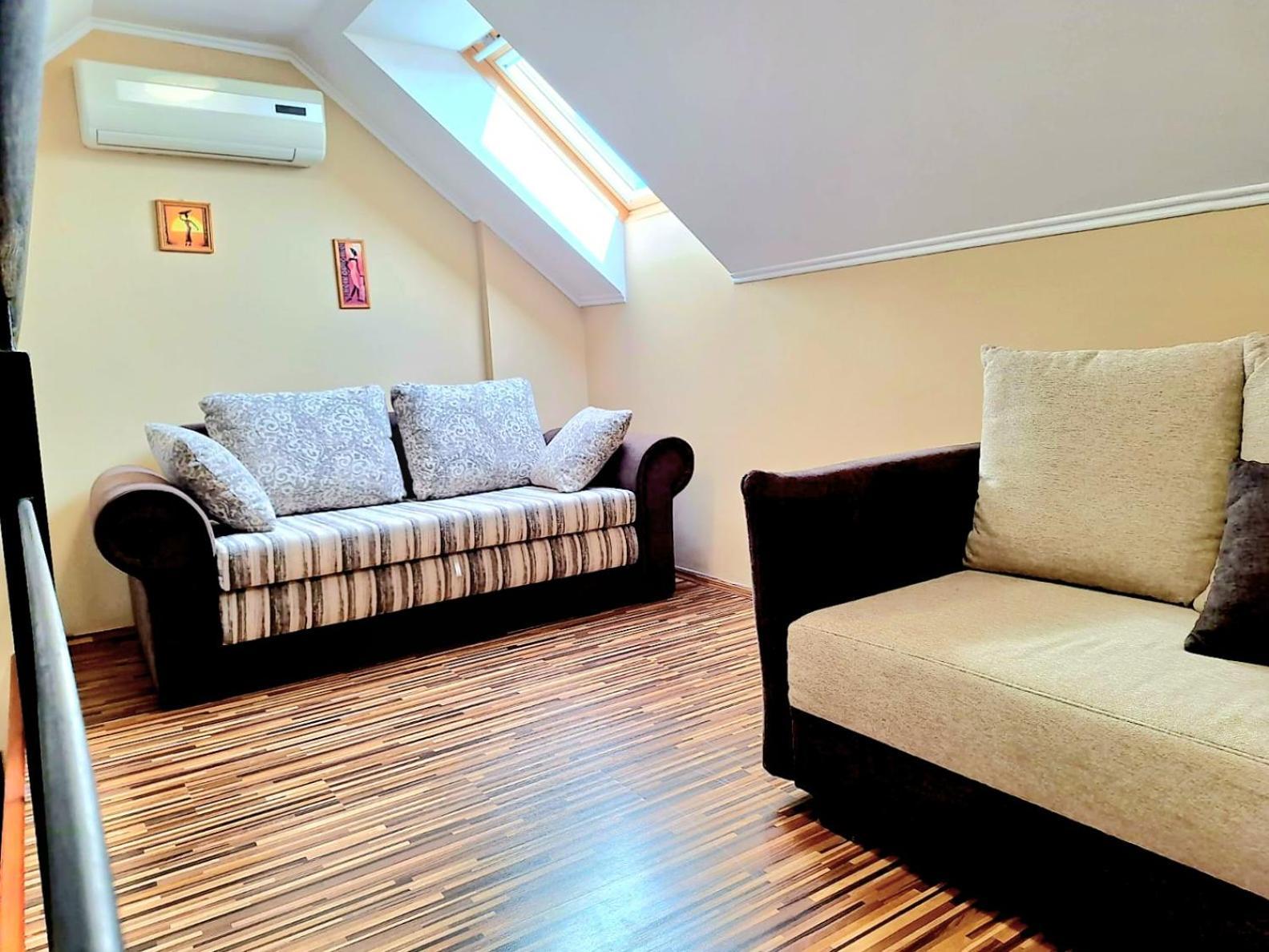 Angyal Apartman Гюла Екстериор снимка